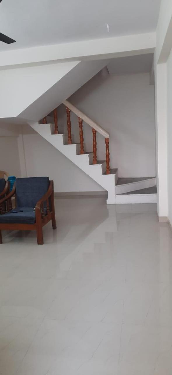 Swanky Sojourns Homestay 2Bhk Kolhapur Ngoại thất bức ảnh